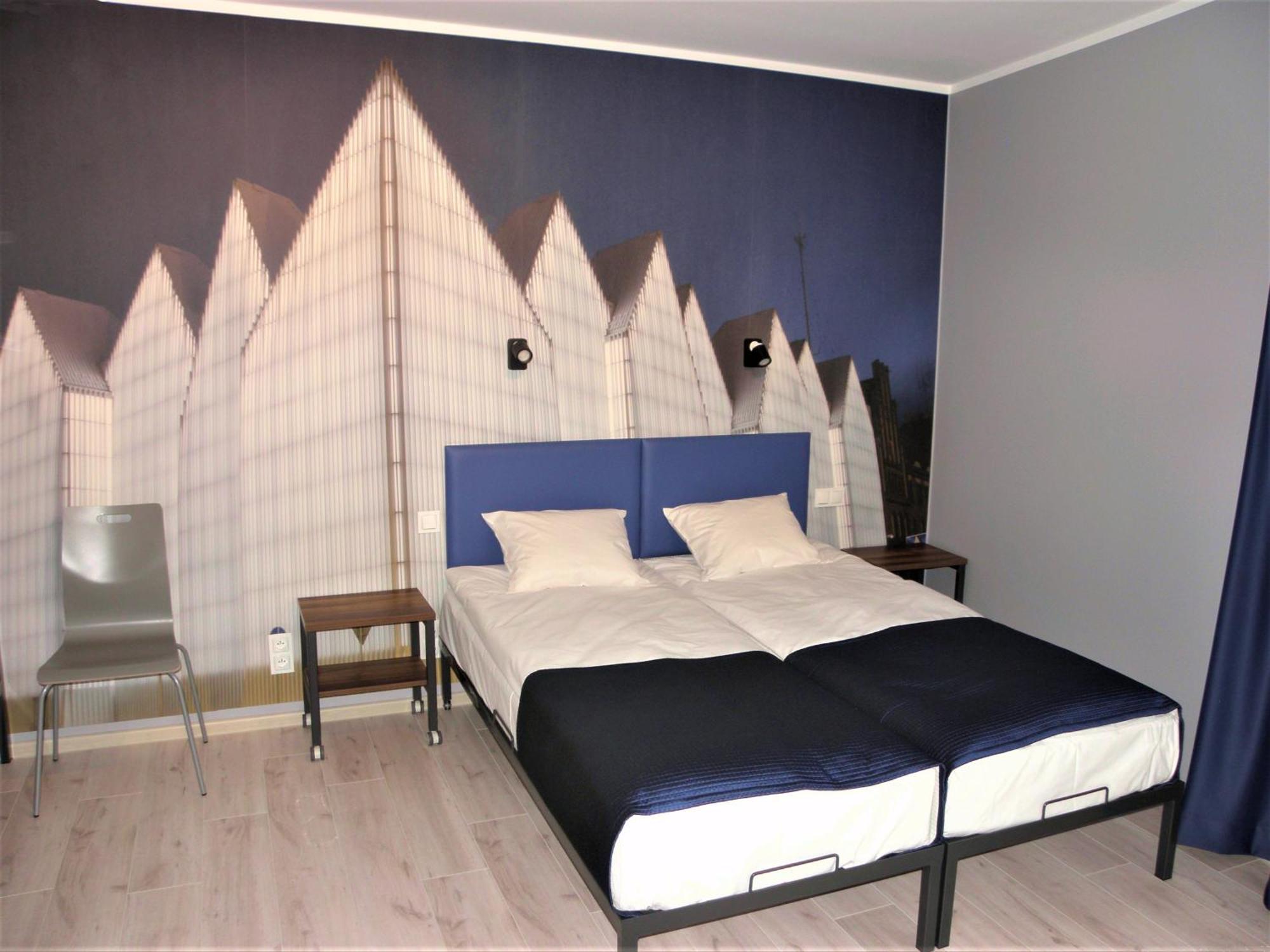 Annamarie Hostal