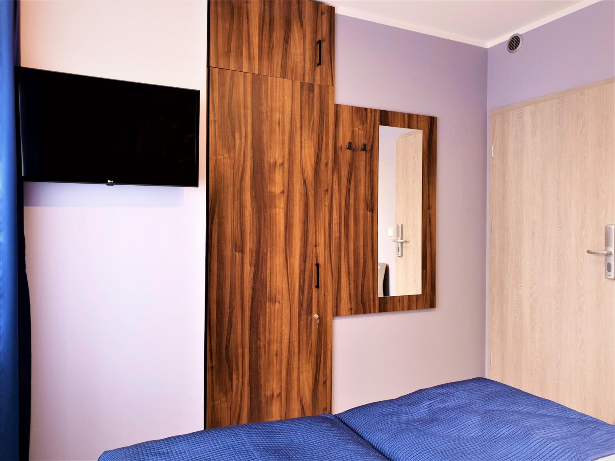 Annamarie Hostal