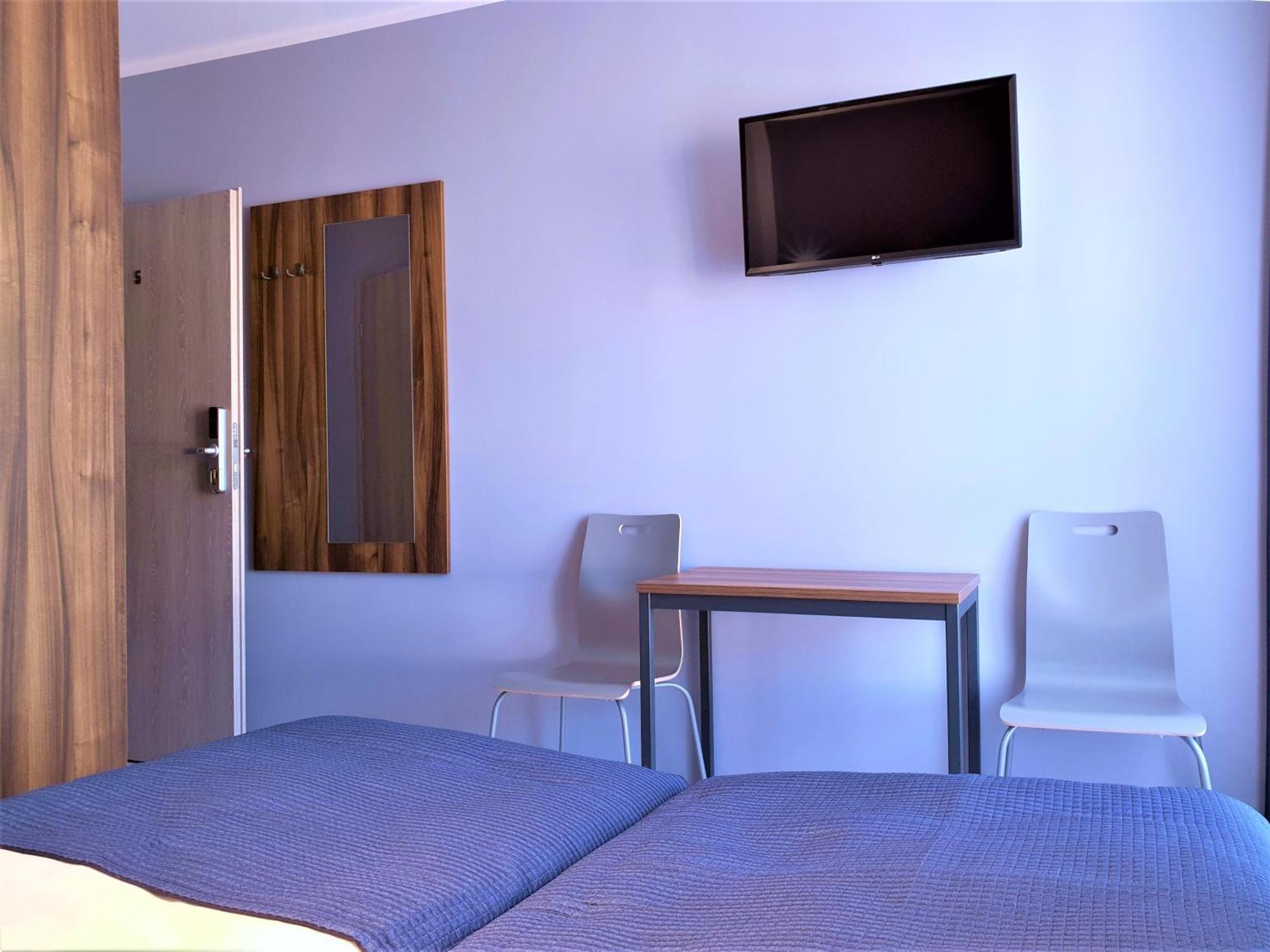 Annamarie Hostal